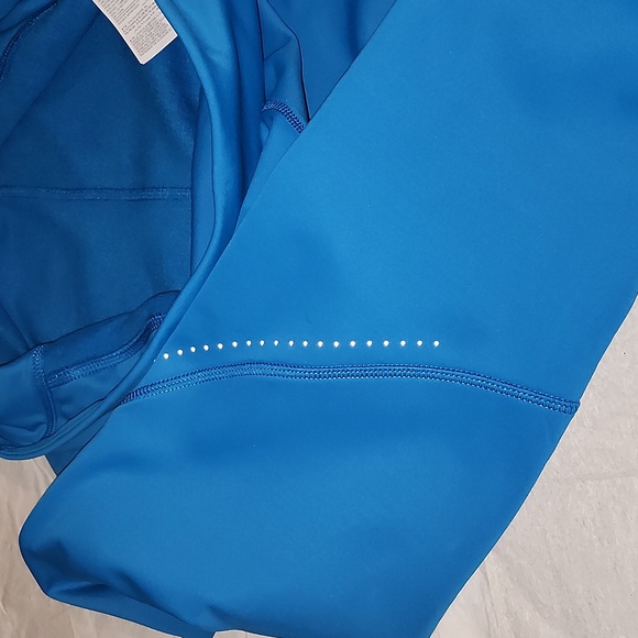 Old Navy, size XL, blue active leggings - Picture 8 of 8